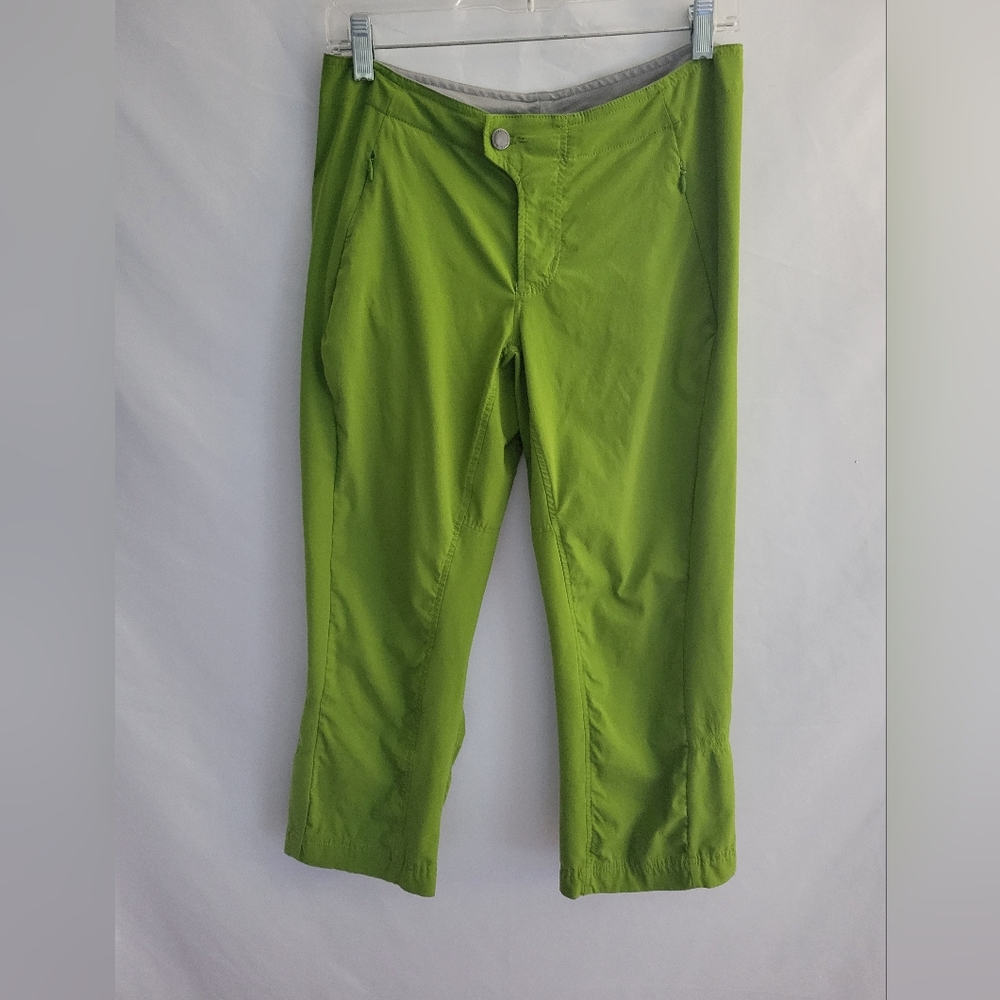 Columbia Nylon Titanium Size 4 crop pants 22 inches length